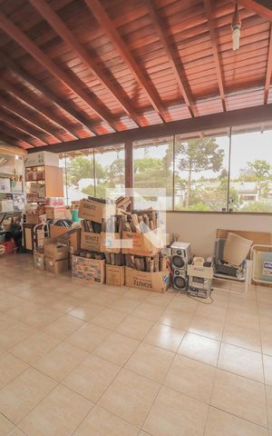 Casa à venda com 320m², 4 quartos e 3 vagasVista do quarto 2