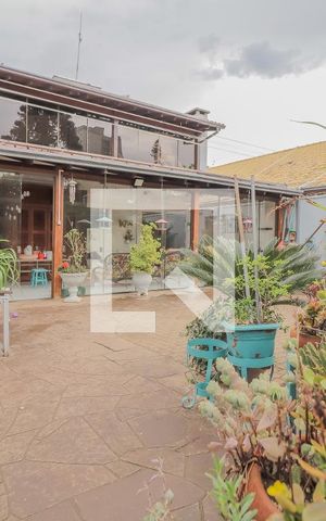Casa à venda com 320m², 4 quartos e 3 vagasÁrea externa