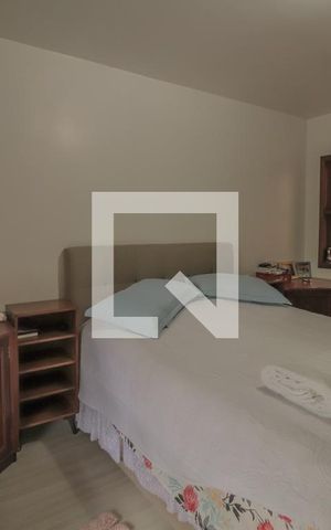 Casa à venda com 320m², 4 quartos e 3 vagasQuarto 4