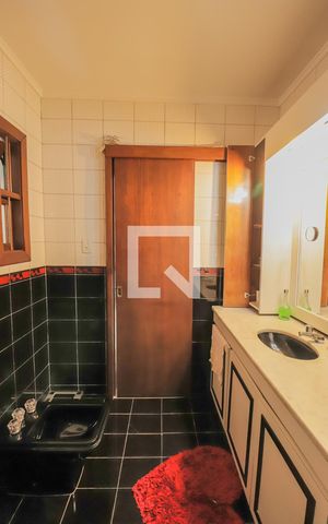 Casa à venda com 320m², 4 quartos e 3 vagasSuite do quarto 4
