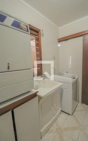 Casa à venda com 320m², 4 quartos e 3 vagasÁrea de Serviço