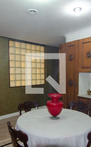 Apartamento à venda com 328m², 4 quartos e 2 vagas Apartamento à venda com 328m², 4 quartos e 2 vagasSala de jantar