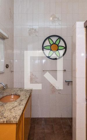 Casa à venda com 310m², 4 quartos e 1 vagaBanheiro 2