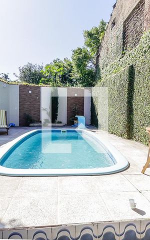 Casa à venda com 225m², 4 quartos e 3 vagasVaranda