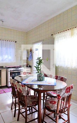 Casa à venda com 180m², 2 quartos e 1 vagaCozinha