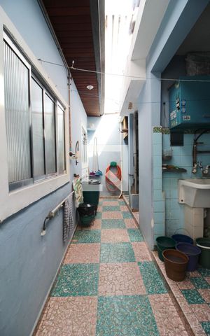 Casa à venda com 180m², 2 quartos e 1 vagaÁrea de Serviço