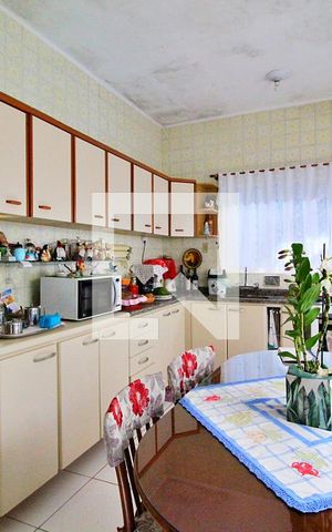 Casa à venda com 180m², 2 quartos e 1 vagaCozinha