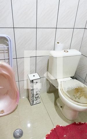 Casa à venda com 225m², 3 quartos e 1 vaga Casa à venda com 225m², 3 quartos e 1 vagaLavabo