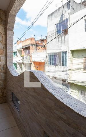 Casa à venda com 225m², 3 quartos e 1 vaga Casa à venda com 225m², 3 quartos e 1 vagaVaranda