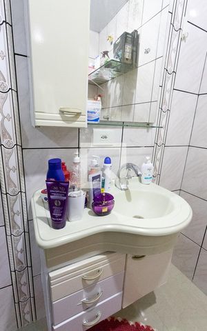 Casa à venda com 225m², 3 quartos e 1 vaga Casa à venda com 225m², 3 quartos e 1 vagaLavabo