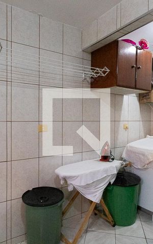 Casa à venda com 225m², 3 quartos e 1 vaga Casa à venda com 225m², 3 quartos e 1 vagaÁrea de serviço 2