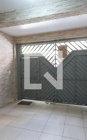 Casa à venda com 225m², 3 quartos e 1 vaga Casa à venda com 225m², 3 quartos e 1 vagaGaragem