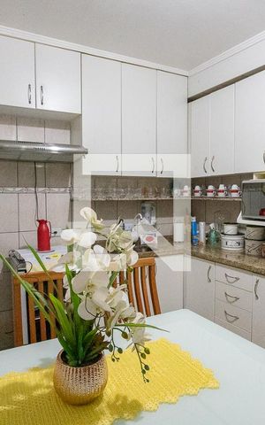 Casa à venda com 225m², 3 quartos e 1 vaga Casa à venda com 225m², 3 quartos e 1 vagaCozinha