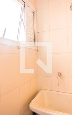 Apartamento para alugar com 49m², 2 quartos e 1 vagaÁrea de serviço