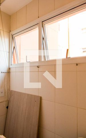 Apartamento para alugar com 49m², 2 quartos e 1 vagaÁrea de serviço