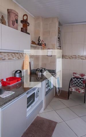 Casa à venda com 230m², 2 quartos e 2 vagasGaragem