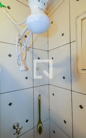 Casa à venda com 230m², 2 quartos e 2 vagasBanheiro 2