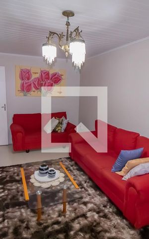 Casa à venda com 230m², 2 quartos e 2 vagasSala