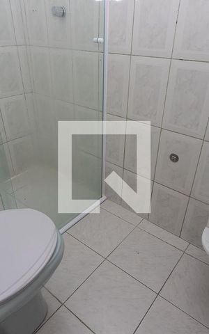 Casa para alugar com 48m², 1 quarto e sem vaga Casa para alugar com 48m², 1 quarto e sem vagaBanheiro