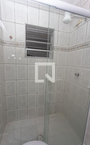 Casa para alugar com 48m², 1 quarto e sem vaga Casa para alugar com 48m², 1 quarto e sem vagaBanheiro
