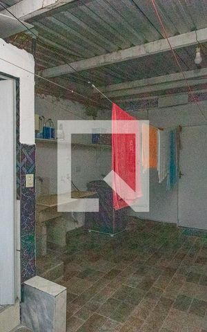 Casa para alugar com 48m², 1 quarto e sem vaga Casa para alugar com 48m², 1 quarto e sem vagaÁrea de serviço compartilhada