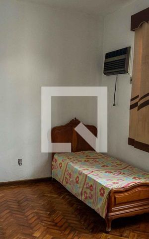Casa à venda com 700m², 4 quartos e 2 vagas Casa à venda com 700m², 4 quartos e 2 vagasQuarto 1
