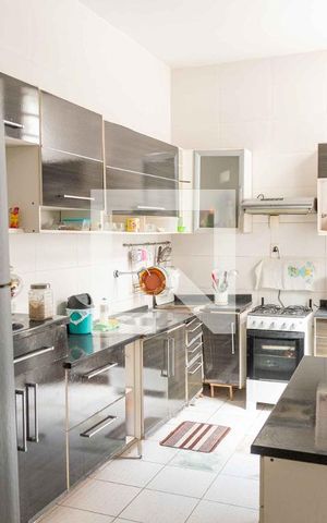 Casa à venda com 200m², 3 quartos e 1 vaga Casa à venda com 200m², 3 quartos e 1 vagaCozinha 2