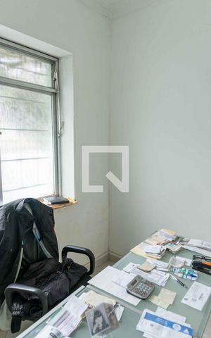 Casa à venda com 200m², 3 quartos e 1 vaga Casa à venda com 200m², 3 quartos e 1 vagaQuarto 1