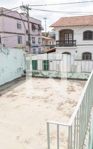 Casa à venda com 200m², 3 quartos e 1 vaga Casa à venda com 200m², 3 quartos e 1 vagaQuintal