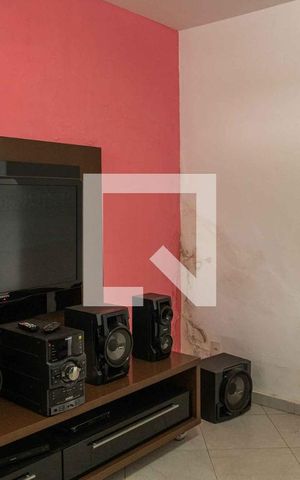 Casa à venda com 200m², 3 quartos e 1 vaga Casa à venda com 200m², 3 quartos e 1 vagaSala