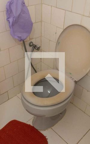 Casa à venda com 200m², 3 quartos e 1 vaga Casa à venda com 200m², 3 quartos e 1 vagaBanheiro 1