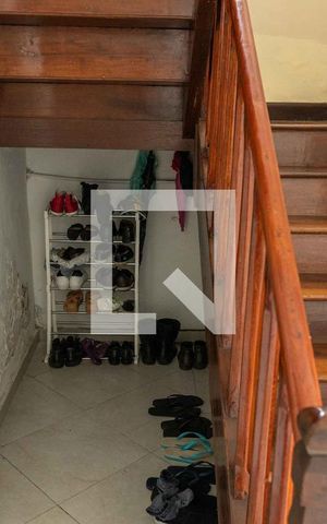 Casa à venda com 200m², 3 quartos e 1 vaga Casa à venda com 200m², 3 quartos e 1 vagaSala