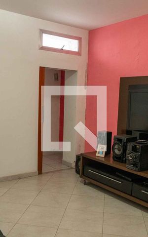 Casa à venda com 200m², 3 quartos e 1 vaga Casa à venda com 200m², 3 quartos e 1 vagaSala
