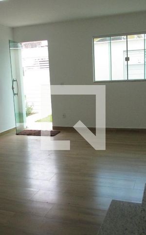 Casa para alugar com 163m², 3 quartos e 2 vagasSala