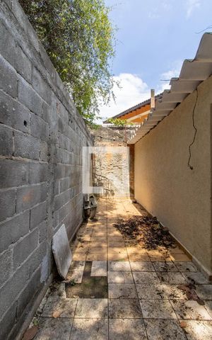 Casa à venda com 515m², 2 quartos e 3 vagas Casa à venda com 515m², 2 quartos e 3 vagasÁrea Externa