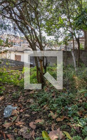 Casa à venda com 515m², 2 quartos e 3 vagas Casa à venda com 515m², 2 quartos e 3 vagasÁrea Externa