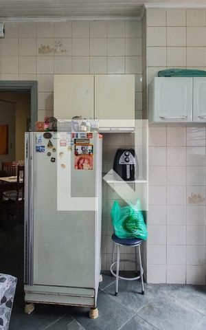 Casa à venda com 260m², 2 quartos e sem vaga Casa à venda com 260m², 2 quartos e sem vagaCozinha
