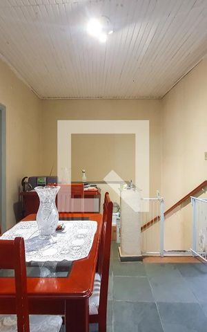 Casa à venda com 260m², 2 quartos e sem vaga Casa à venda com 260m², 2 quartos e sem vagaSala
