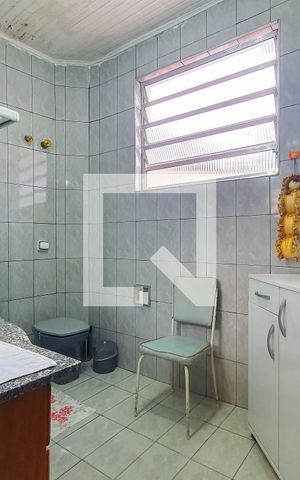Casa à venda com 260m², 2 quartos e sem vaga Casa à venda com 260m², 2 quartos e sem vagaBanheiro