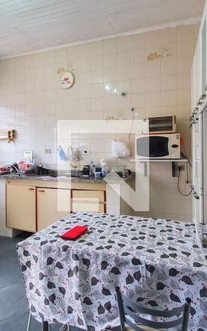 Casa à venda com 260m², 2 quartos e sem vaga Casa à venda com 260m², 2 quartos e sem vagaCozinha