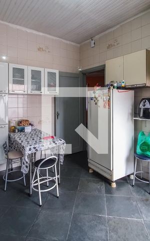 Casa à venda com 260m², 2 quartos e sem vaga Casa à venda com 260m², 2 quartos e sem vagaCozinha