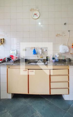 Casa à venda com 260m², 2 quartos e sem vaga Casa à venda com 260m², 2 quartos e sem vagaCozinha