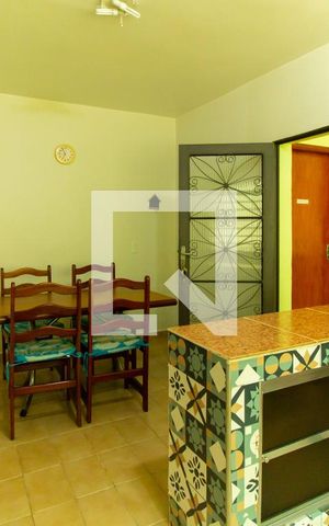 Casa à venda com 205m², 5 quartos e 2 vagas Casa à venda com 205m², 5 quartos e 2 vagasCozinha 1