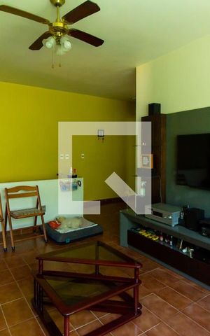 Casa à venda com 205m², 5 quartos e 2 vagas Casa à venda com 205m², 5 quartos e 2 vagasSala 2