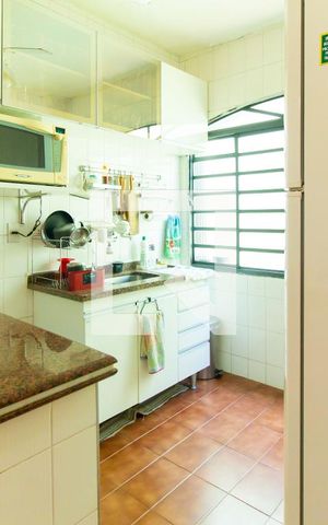 Casa à venda com 205m², 5 quartos e 2 vagas Casa à venda com 205m², 5 quartos e 2 vagasCozinha