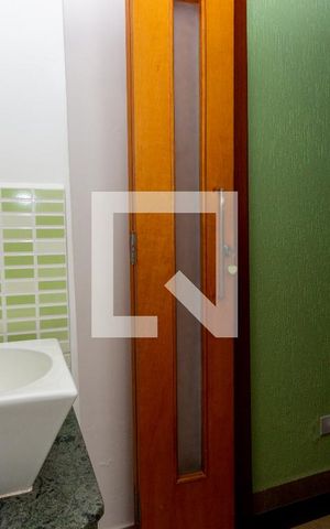 Casa à venda com 245m², 5 quartos e 5 vagas Casa à venda com 245m², 5 quartos e 5 vagasLavabo
