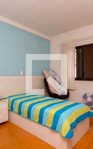 Casa à venda com 245m², 5 quartos e 5 vagas Casa à venda com 245m², 5 quartos e 5 vagasSuíte 2