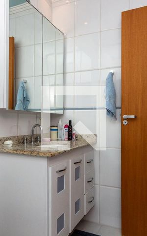 Casa à venda com 245m², 5 quartos e 5 vagas Casa à venda com 245m², 5 quartos e 5 vagasBanheiro - Suíte 2