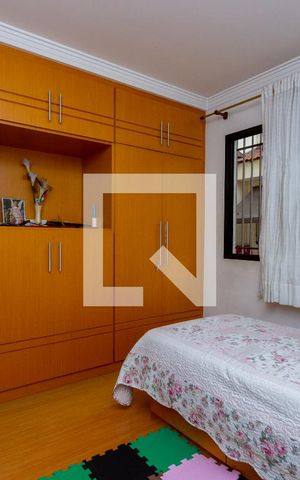 Casa à venda com 245m², 5 quartos e 5 vagas Casa à venda com 245m², 5 quartos e 5 vagasSuíte 1