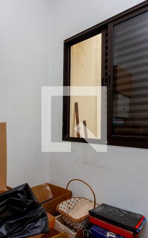 Casa à venda com 245m², 5 quartos e 5 vagas Casa à venda com 245m², 5 quartos e 5 vagasQuarto - Quintal
